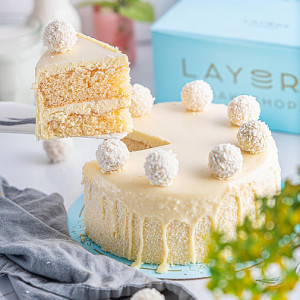 Raffaello Cake from Layers Raffaello Cake from Layers