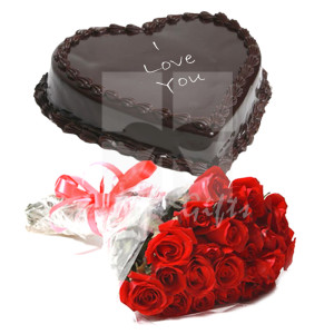 2Lbs Heart Shape Cake with Red Roses 2Lbs Heart Shape Cake with Red Roses