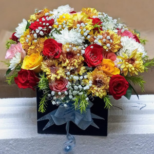 Spring Mix Flowers Box Spring Mix Flowers Box